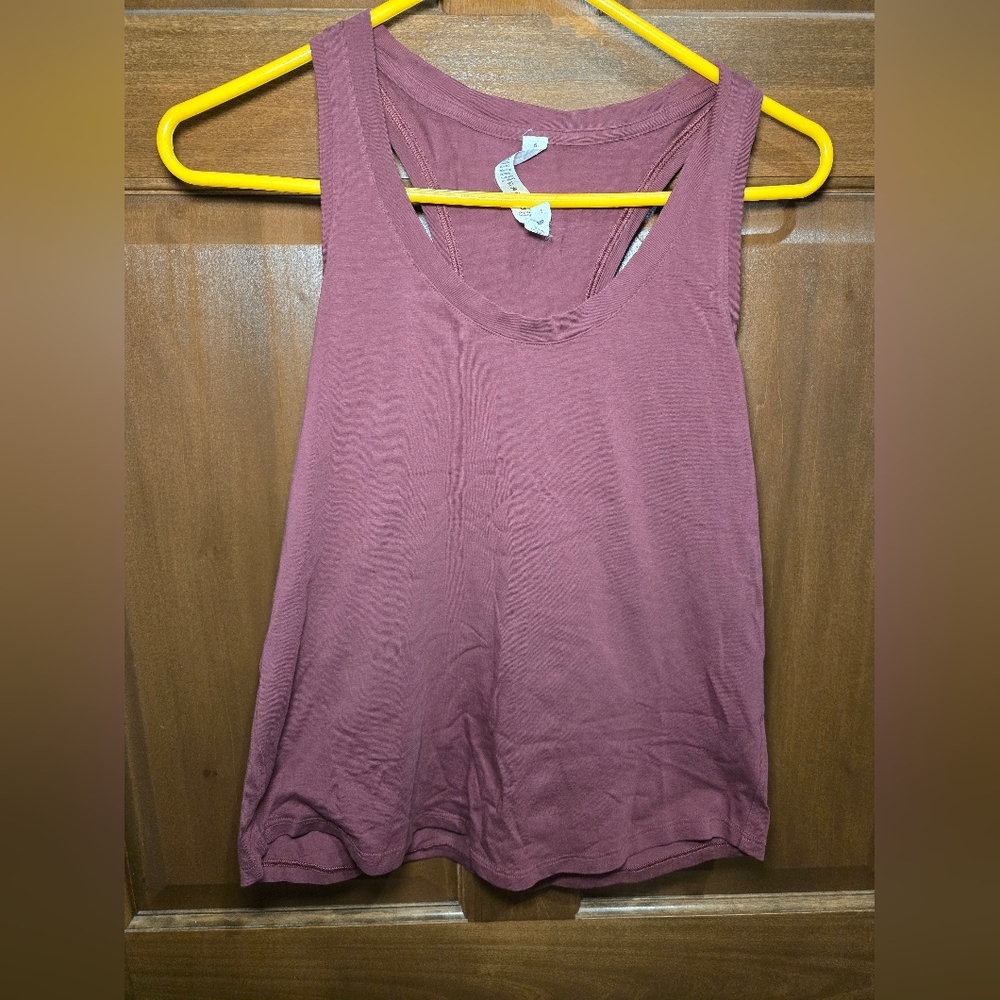 Lululemon tank top